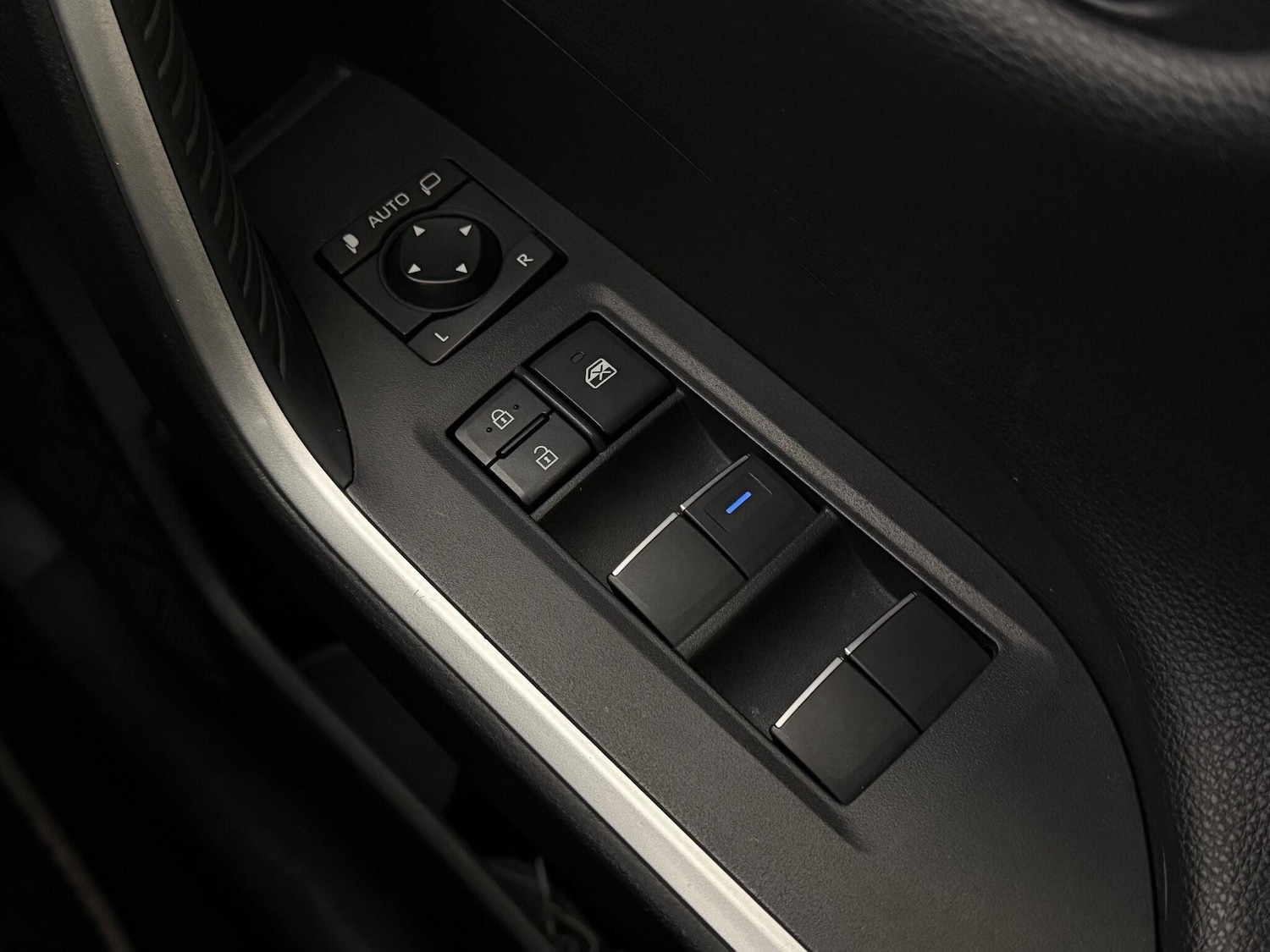 Used Toyota RAV4 2021 for sale - 77182547: Photo 27