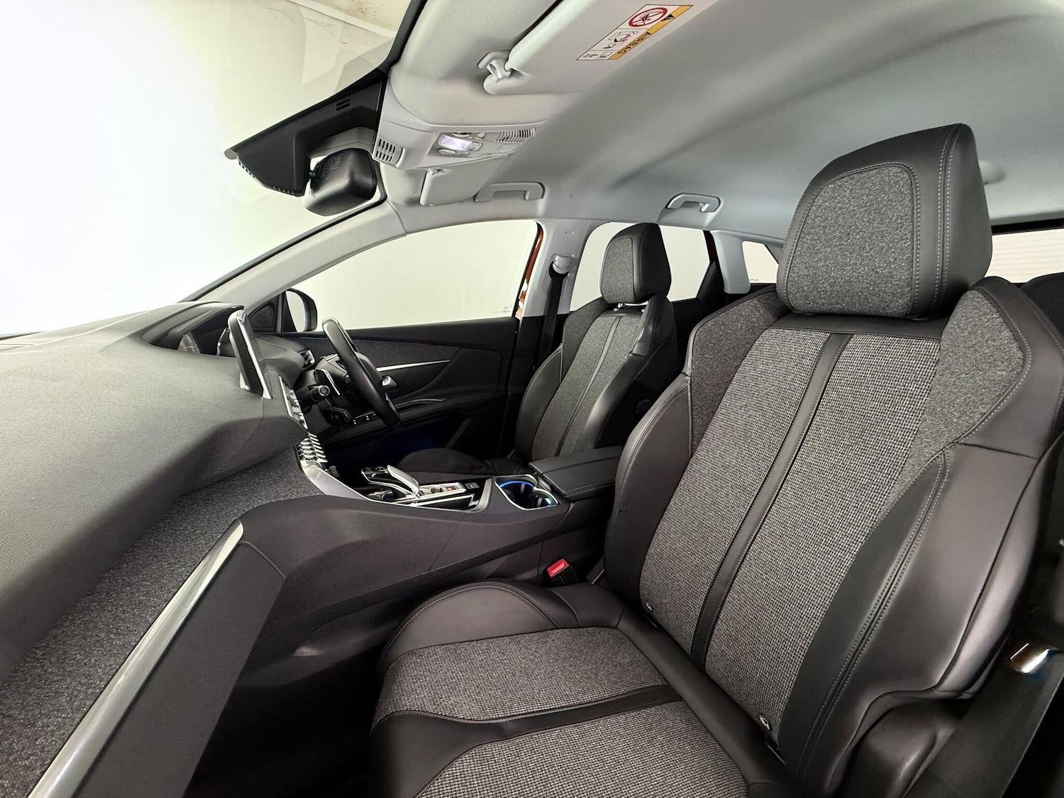 Used Peugeot 3008 2018 for sale - 77246681: Photo 11