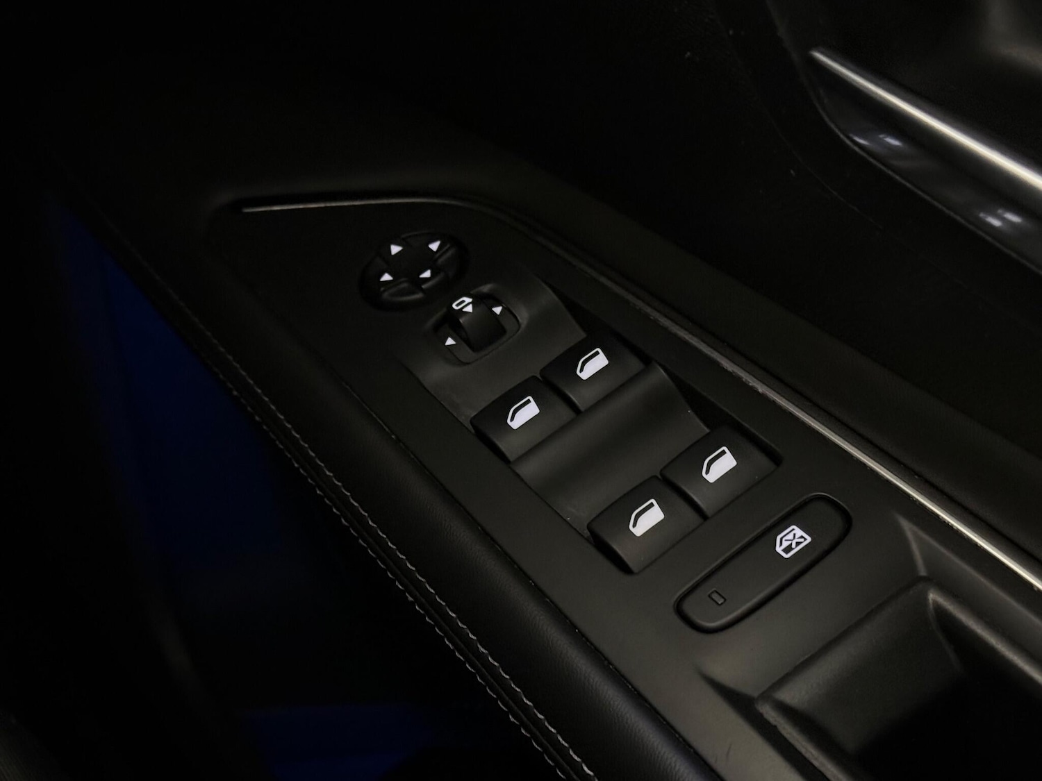 Used Peugeot 3008 2018 for sale - 77246681: Photo 32