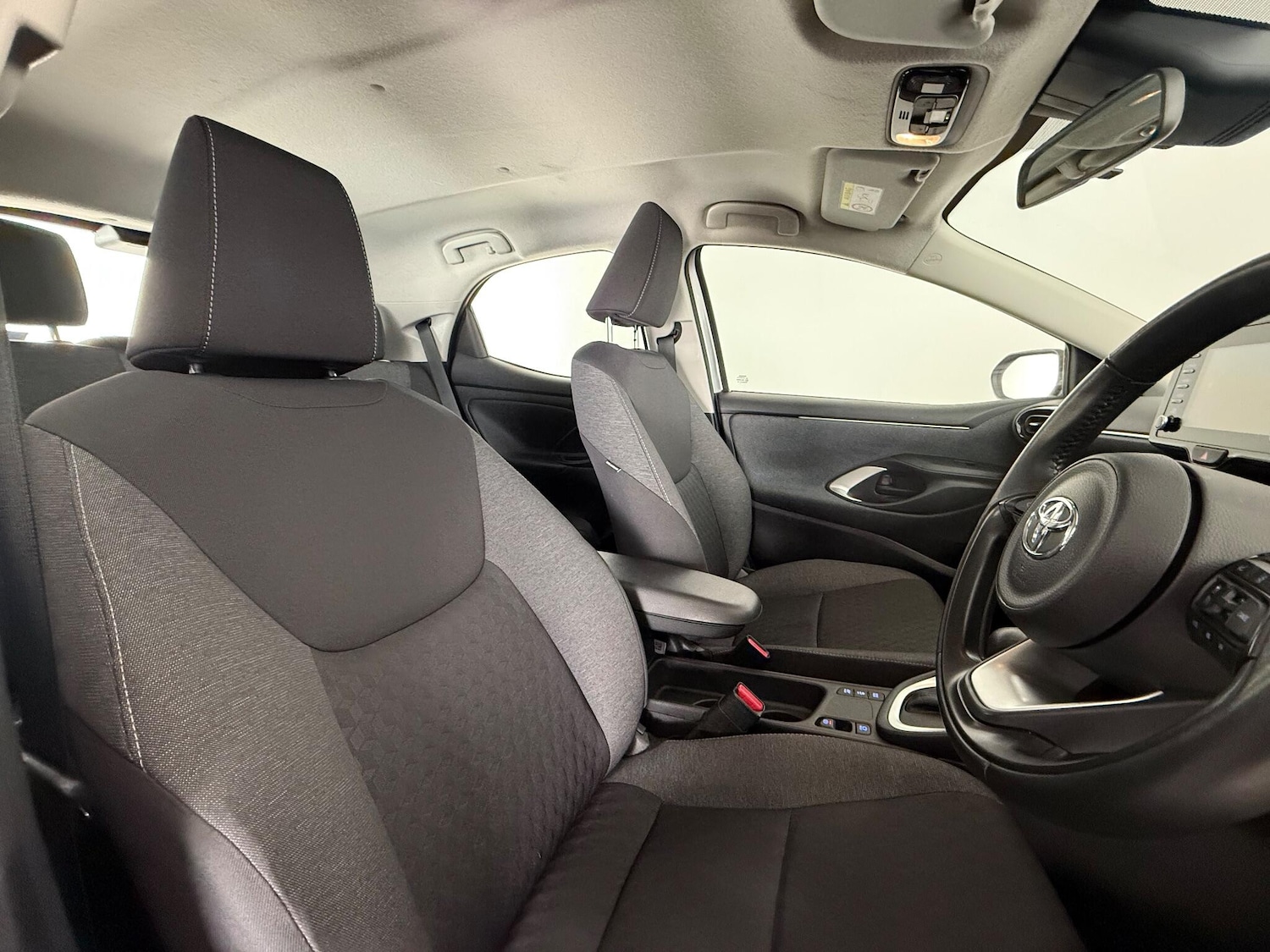 Used Toyota Yaris 2021 for sale - 77260279: Photo 9