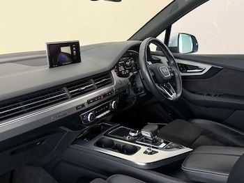 Used Audi Q7 2018 for sale - 79441934: Photo