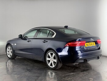 Used Jaguar XE 2019 for sale - 77243589: Photo