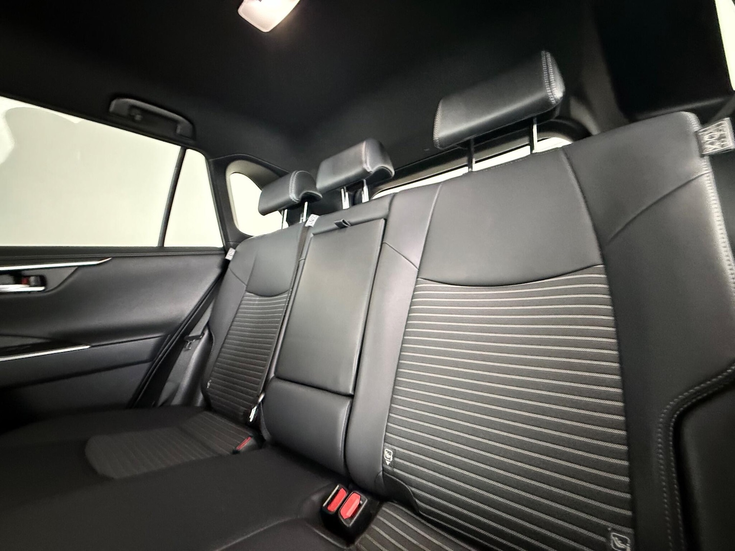 Used Toyota RAV4 2022 for sale - 76466869: Photo 17