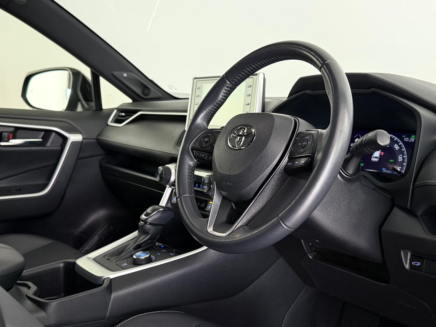 Used Toyota RAV4 2022 for sale - 76466869: Photo 25