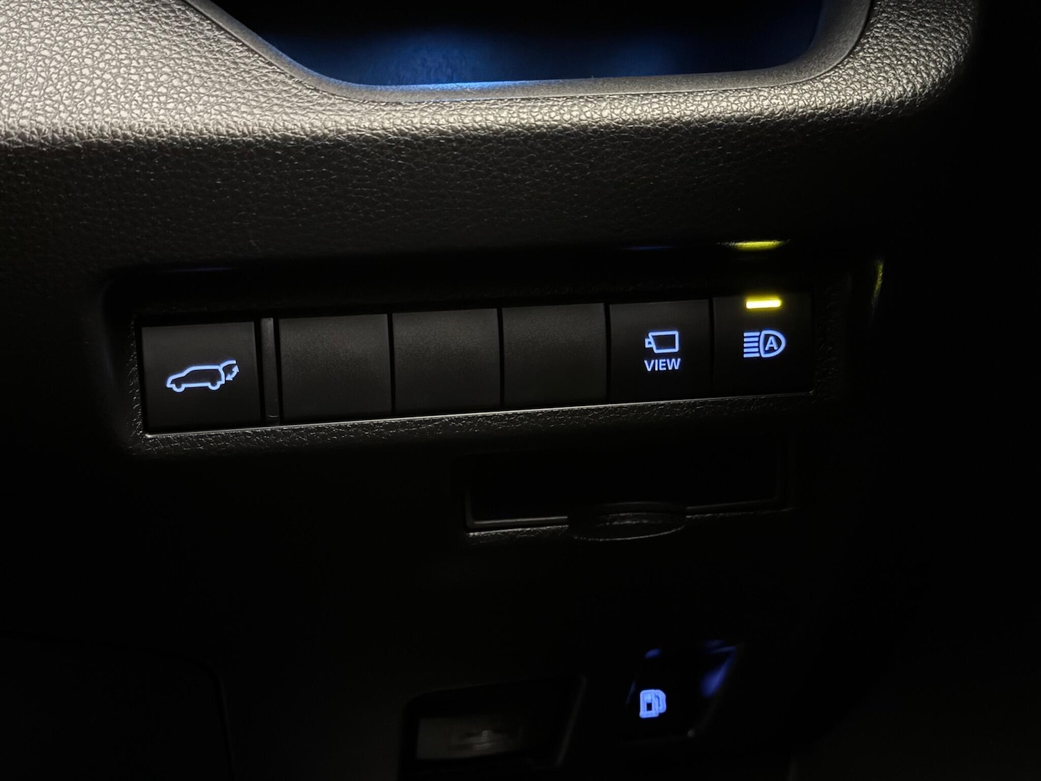 Used Toyota RAV4 2022 for sale - 76466869: Photo 39