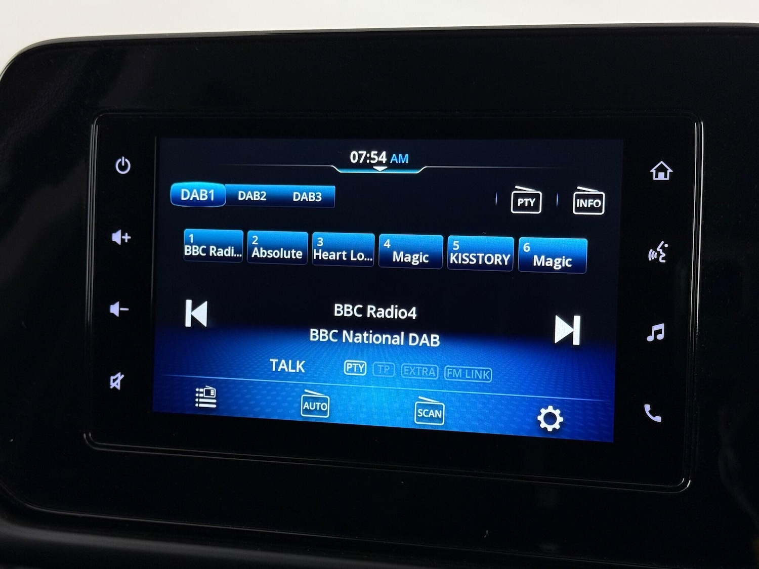 Used Suzuki SX4 S-Cross 2023 for sale - 76466996: Photo 32