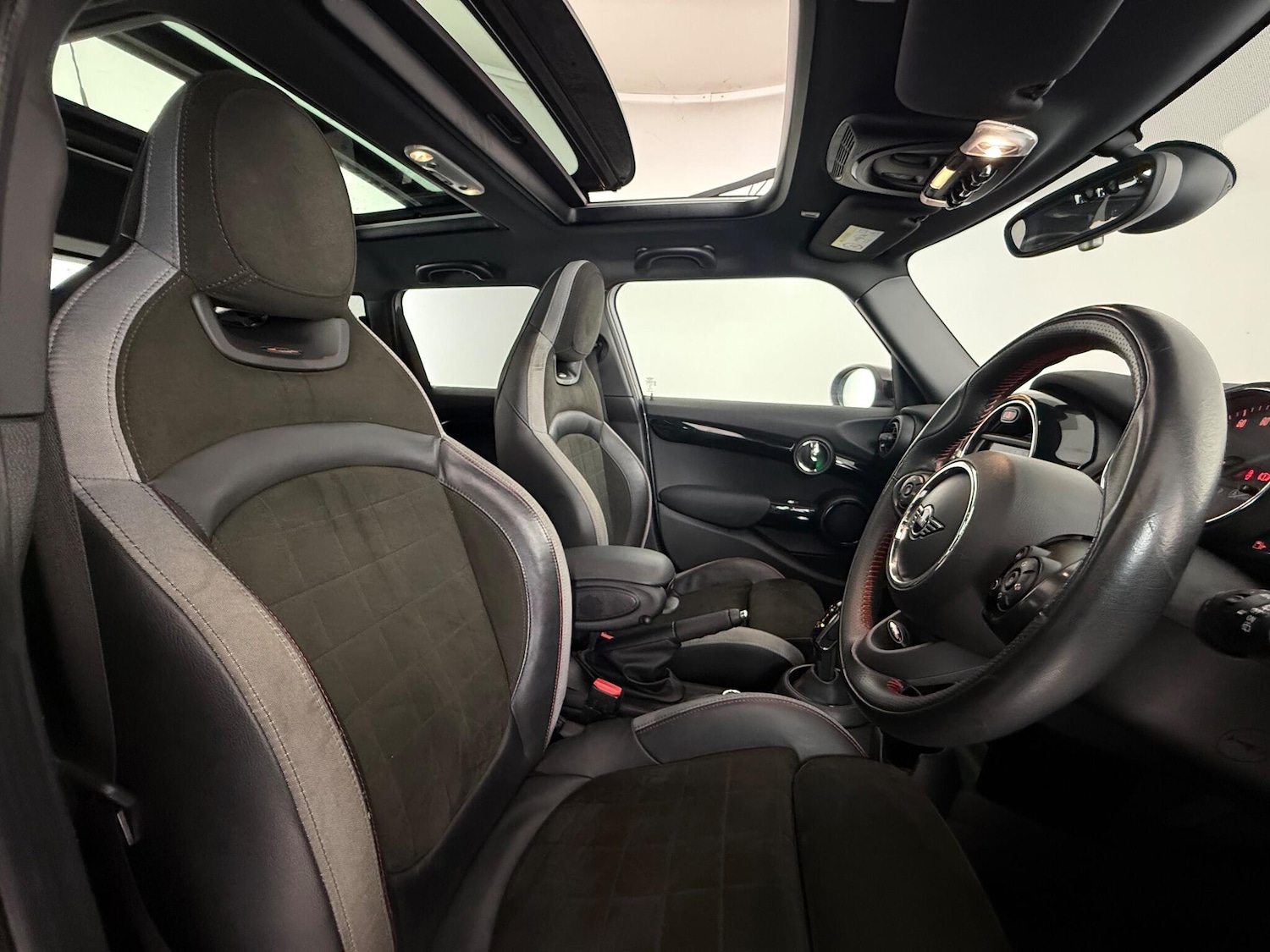Used MINI Hatch 2020 for sale - 76467331: Photo 16