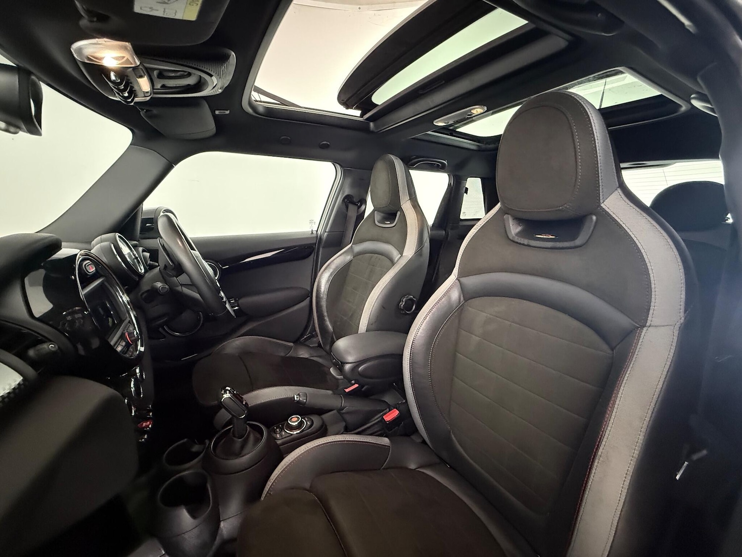 Used MINI Hatch 2020 for sale - 76467331: Photo 18