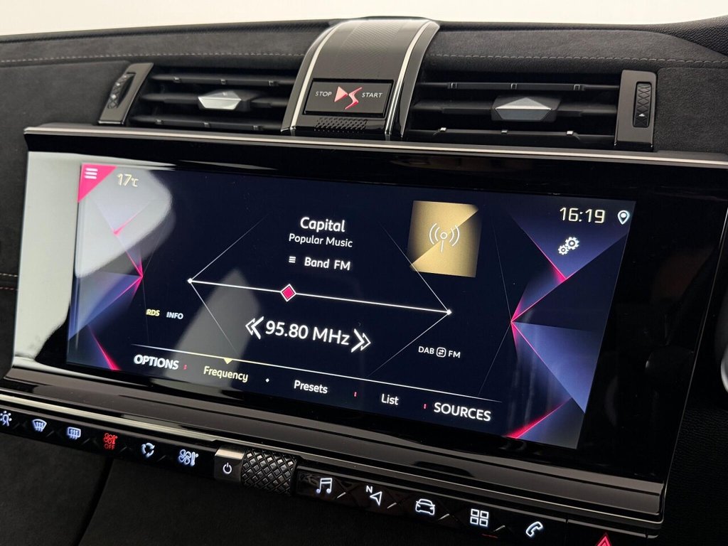 Used DS Automobiles DS 7 Crossback 2019 for sale - 76111947: Photo 30
