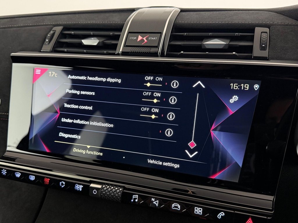 Used DS Automobiles DS 7 Crossback 2019 for sale - 76111947: Photo 33
