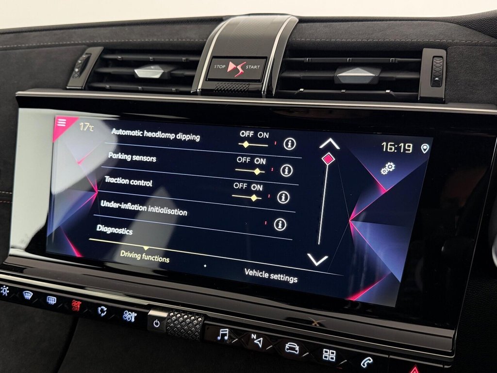 Used DS Automobiles DS 7 Crossback 2019 for sale - 76111947: Photo 34