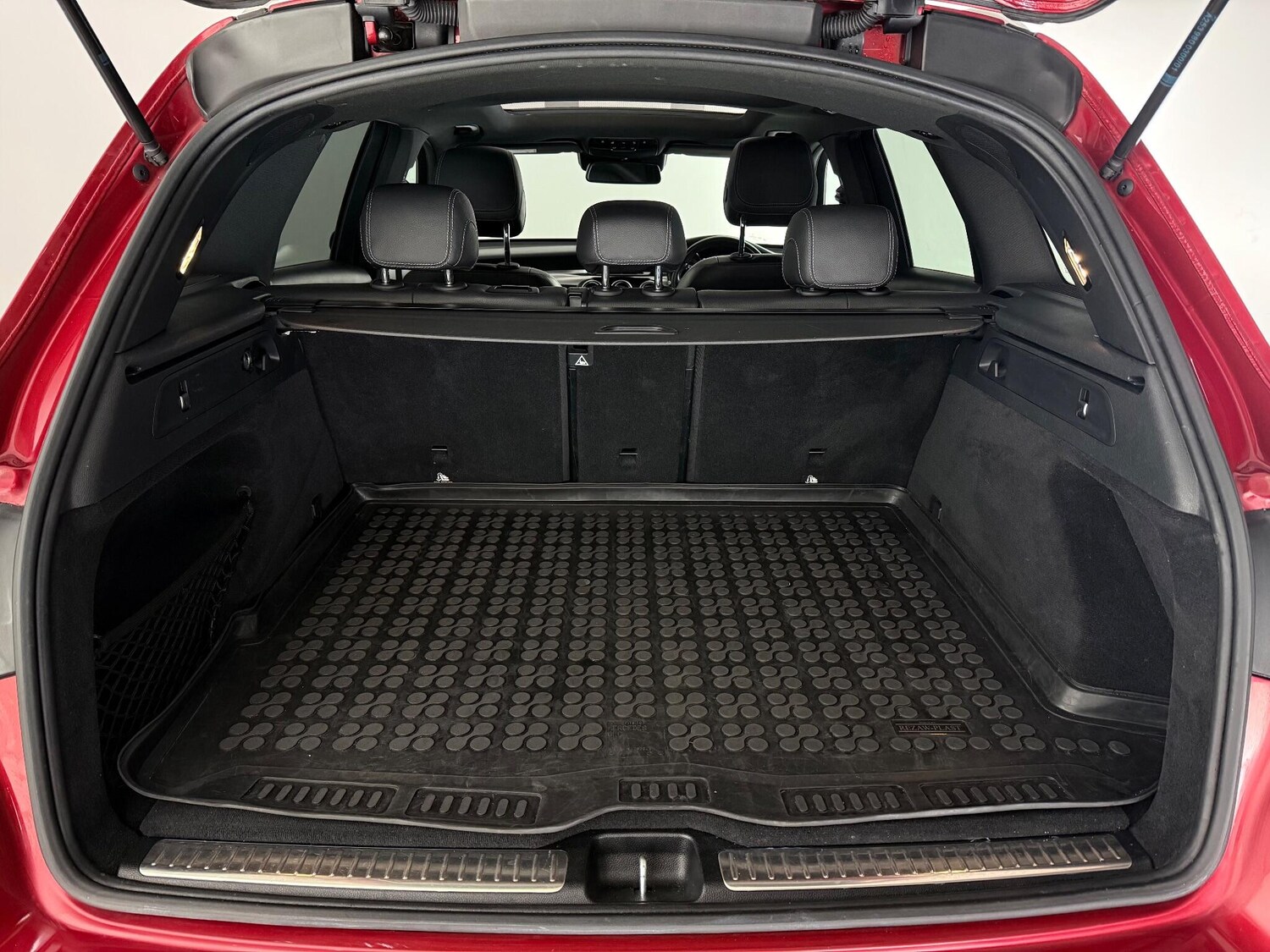 Used Mercedes-Benz GLC 2018 for sale - 76786589: Photo 13