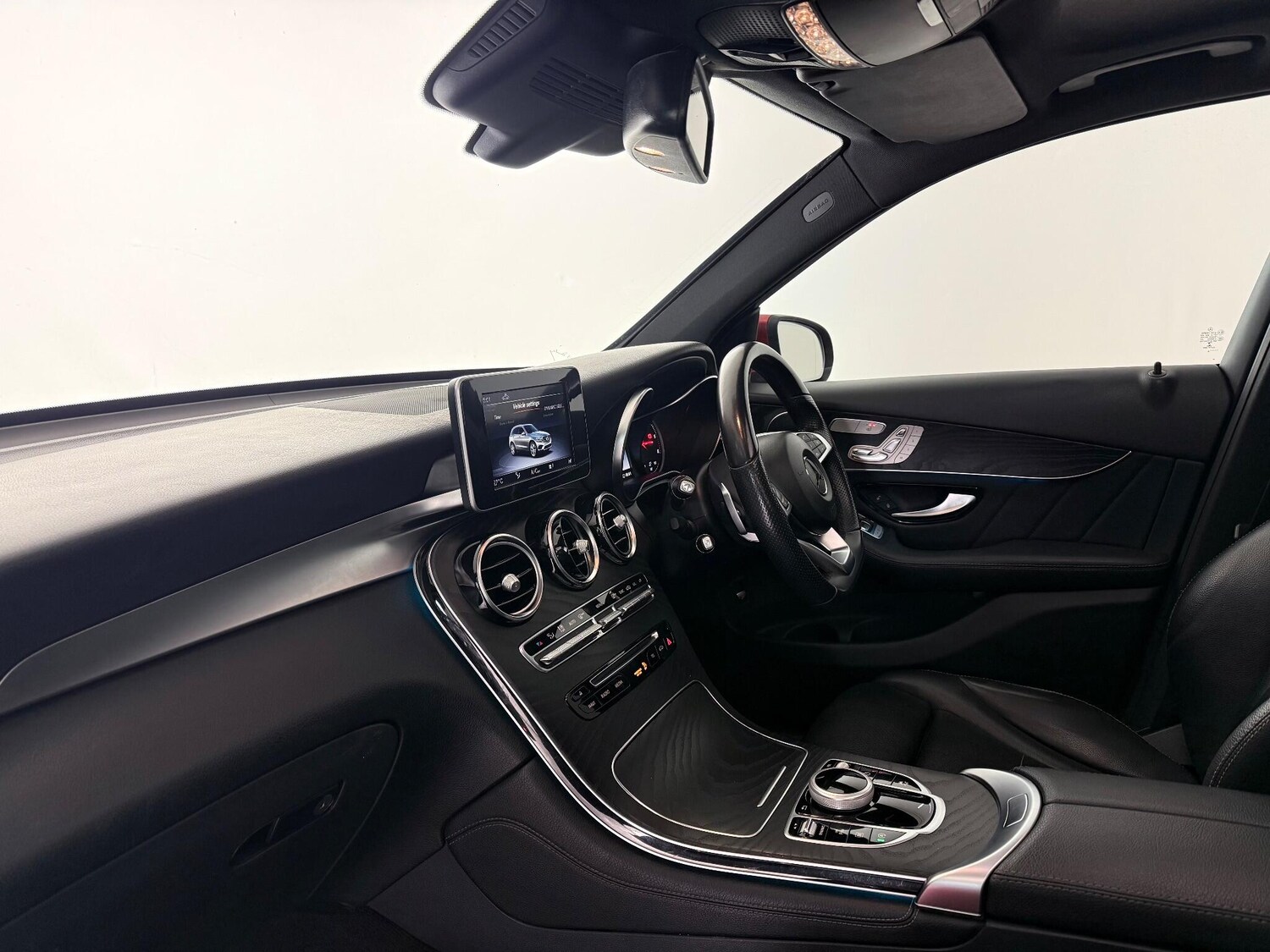 Used Mercedes-Benz GLC 2018 for sale - 76786589: Photo 18