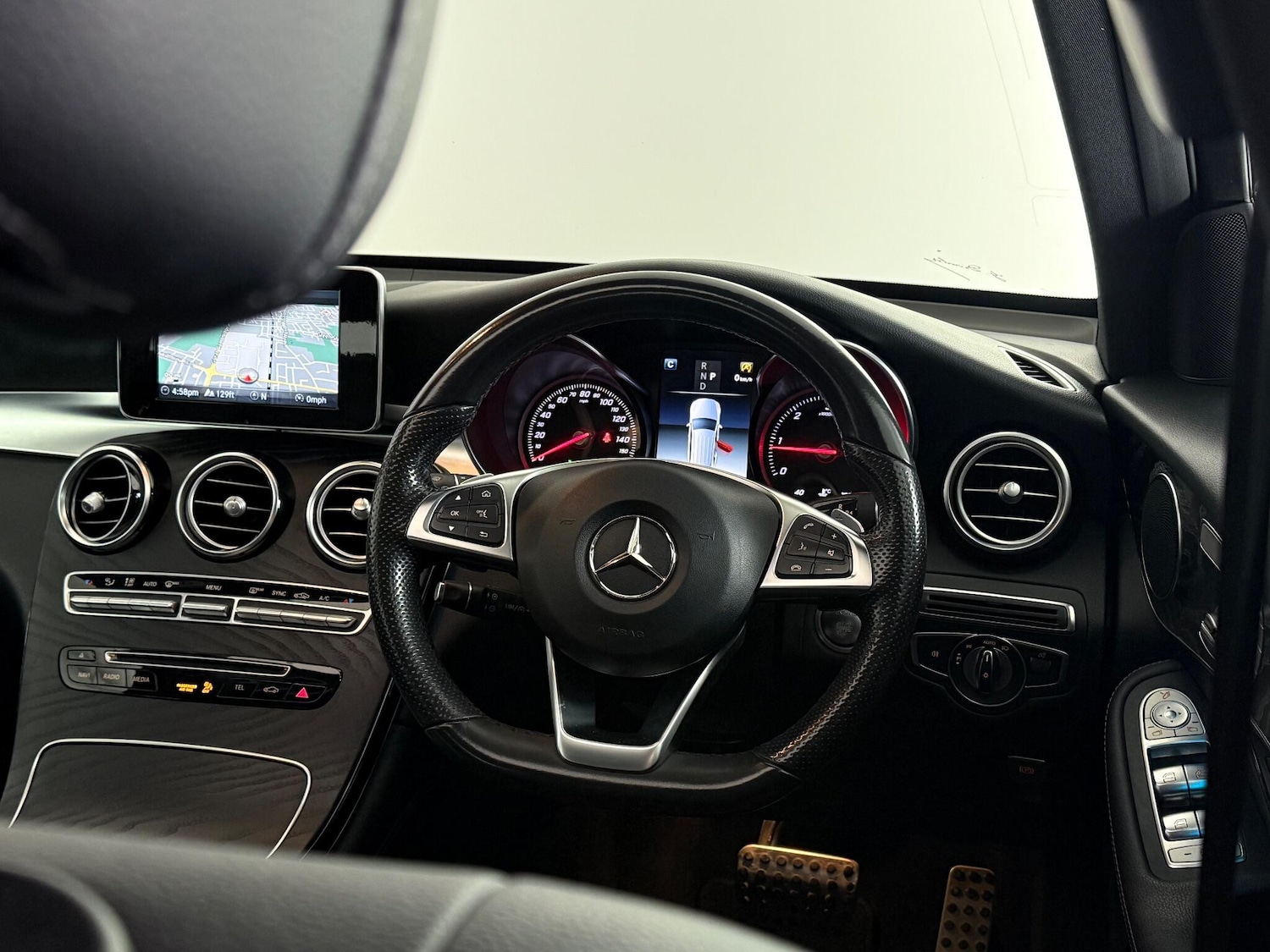 Used Mercedes-Benz GLC 2018 for sale - 76786589: Photo 23