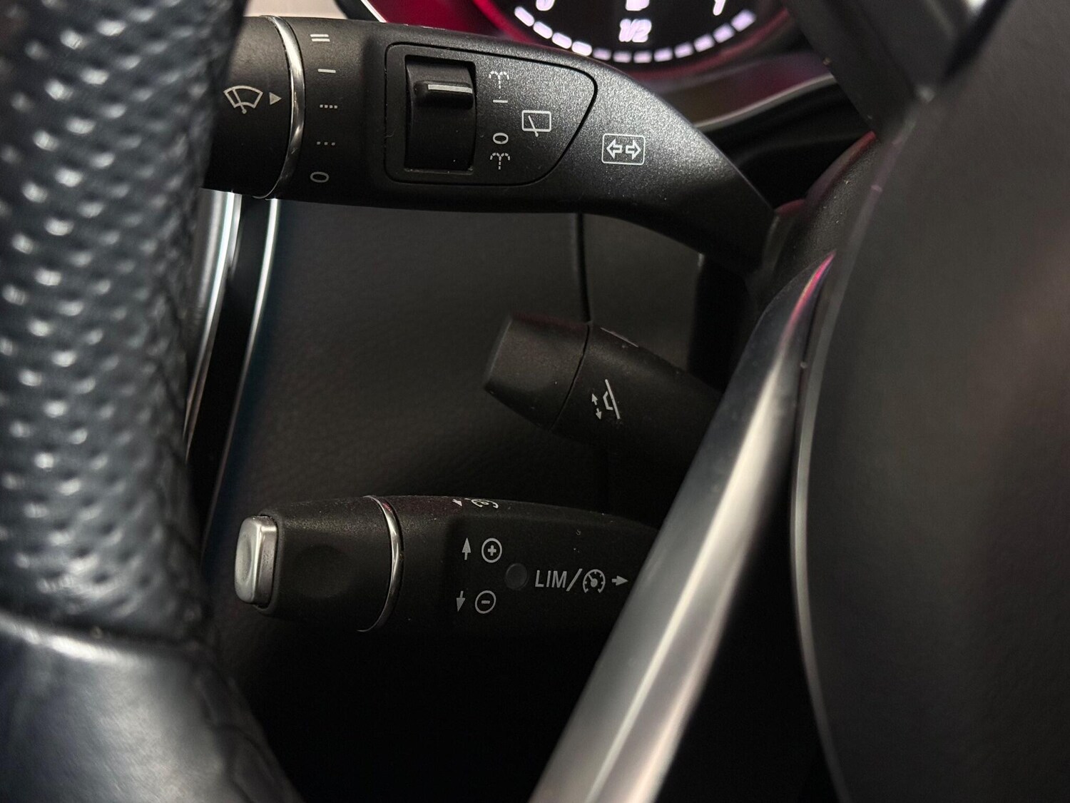 Used Mercedes-Benz GLC 2018 for sale - 76786589: Photo 28