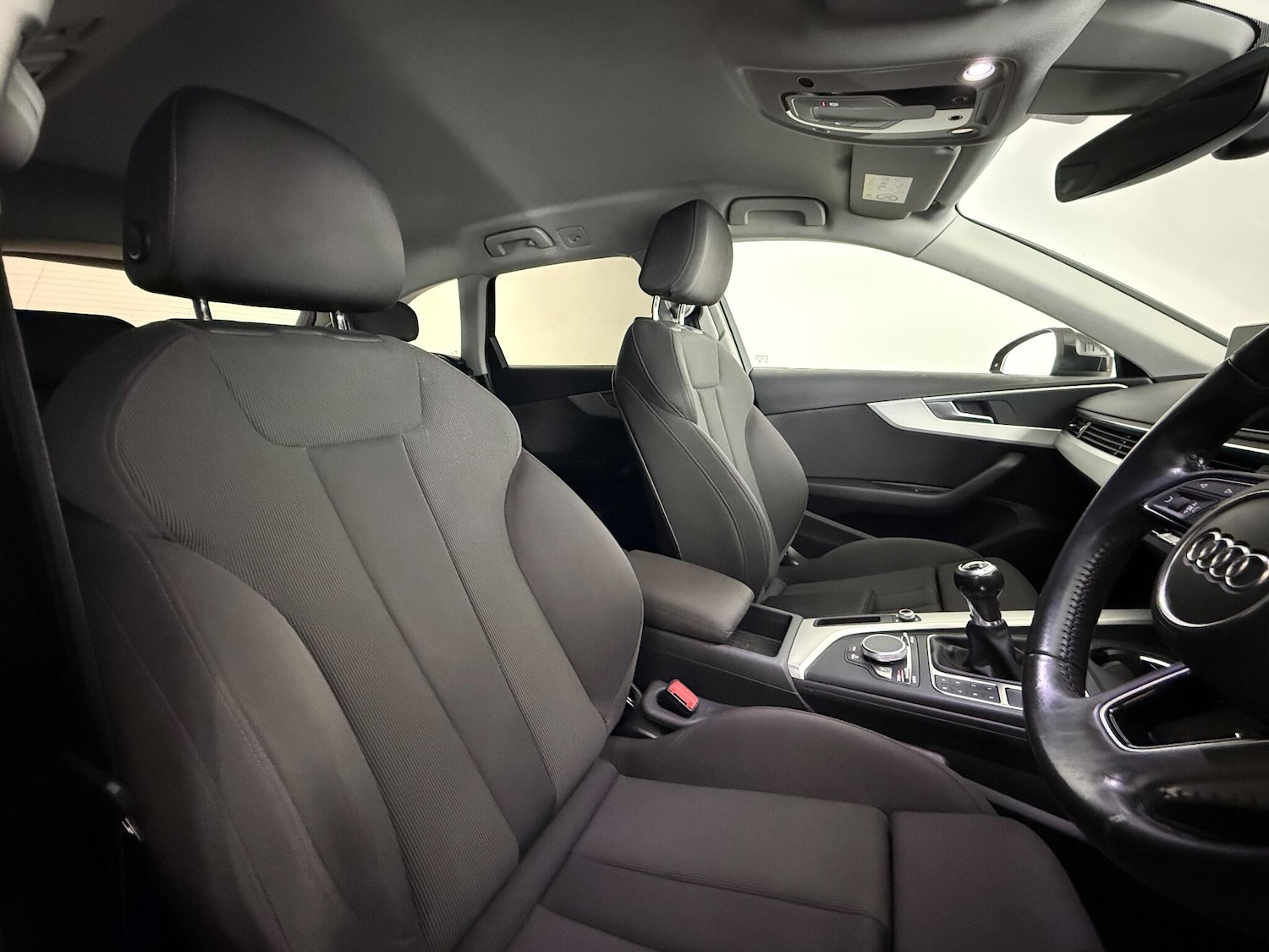 Used Audi A4 Avant 2016 for sale - 77246583: Photo 12