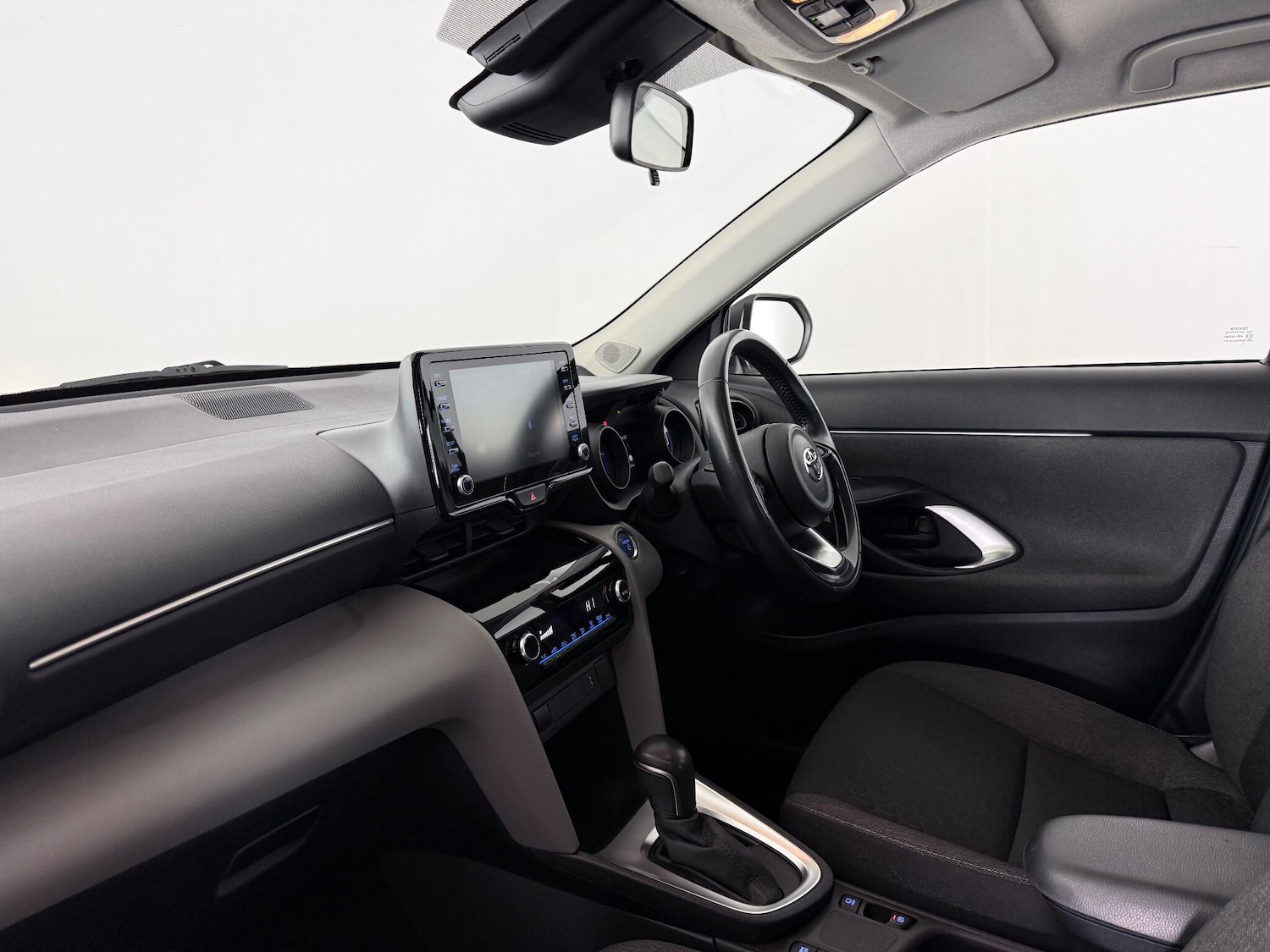 Used Toyota Yaris Cross 2022 for sale - 77246889: Photo 12