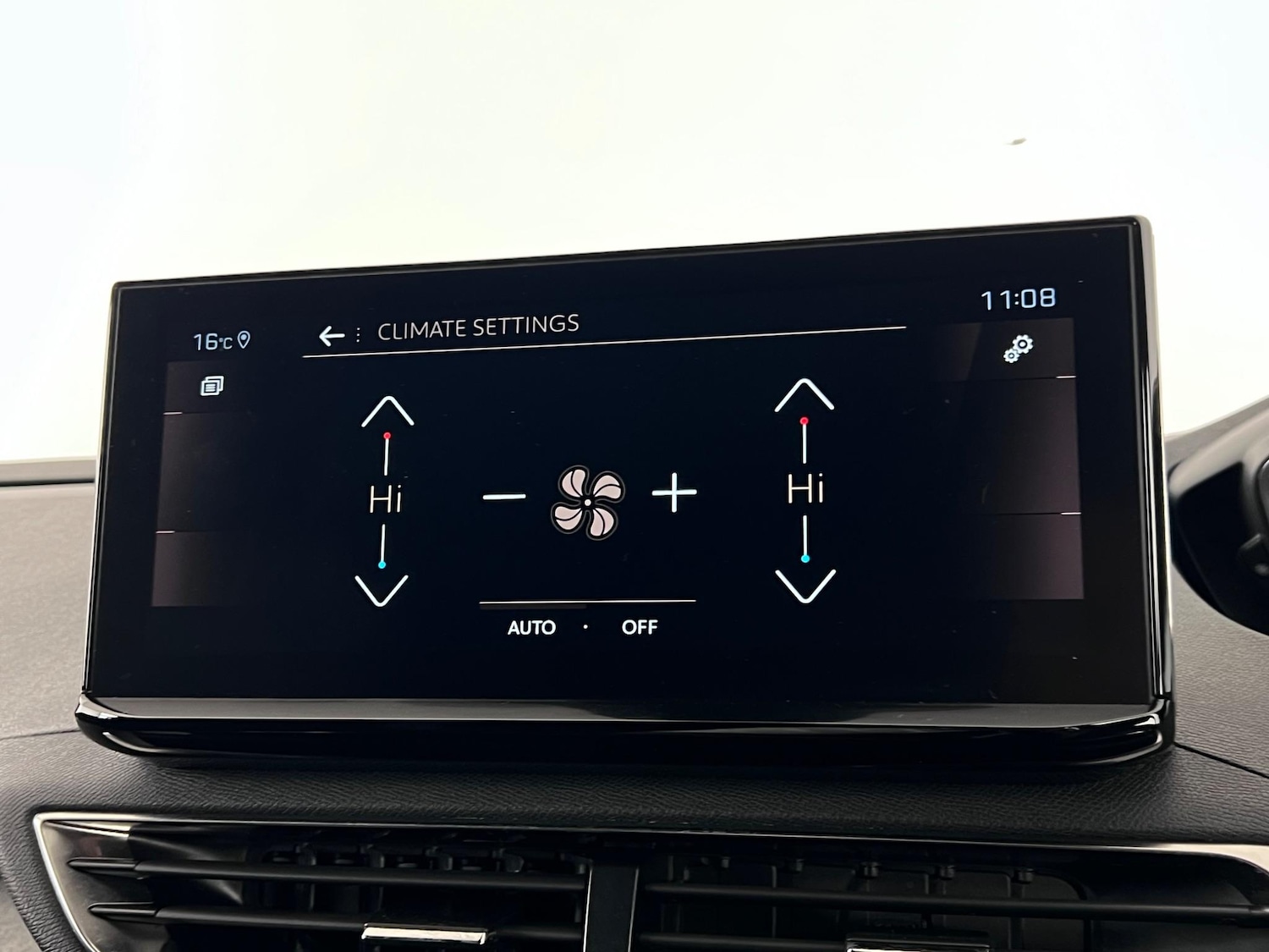 Used Peugeot 3008 2022 for sale - 76467159: Photo 32