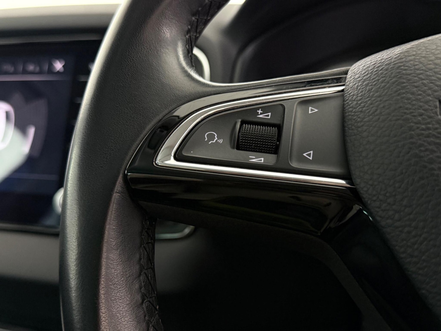 Used Skoda Karoq 2019 for sale - 76467358: Photo 24