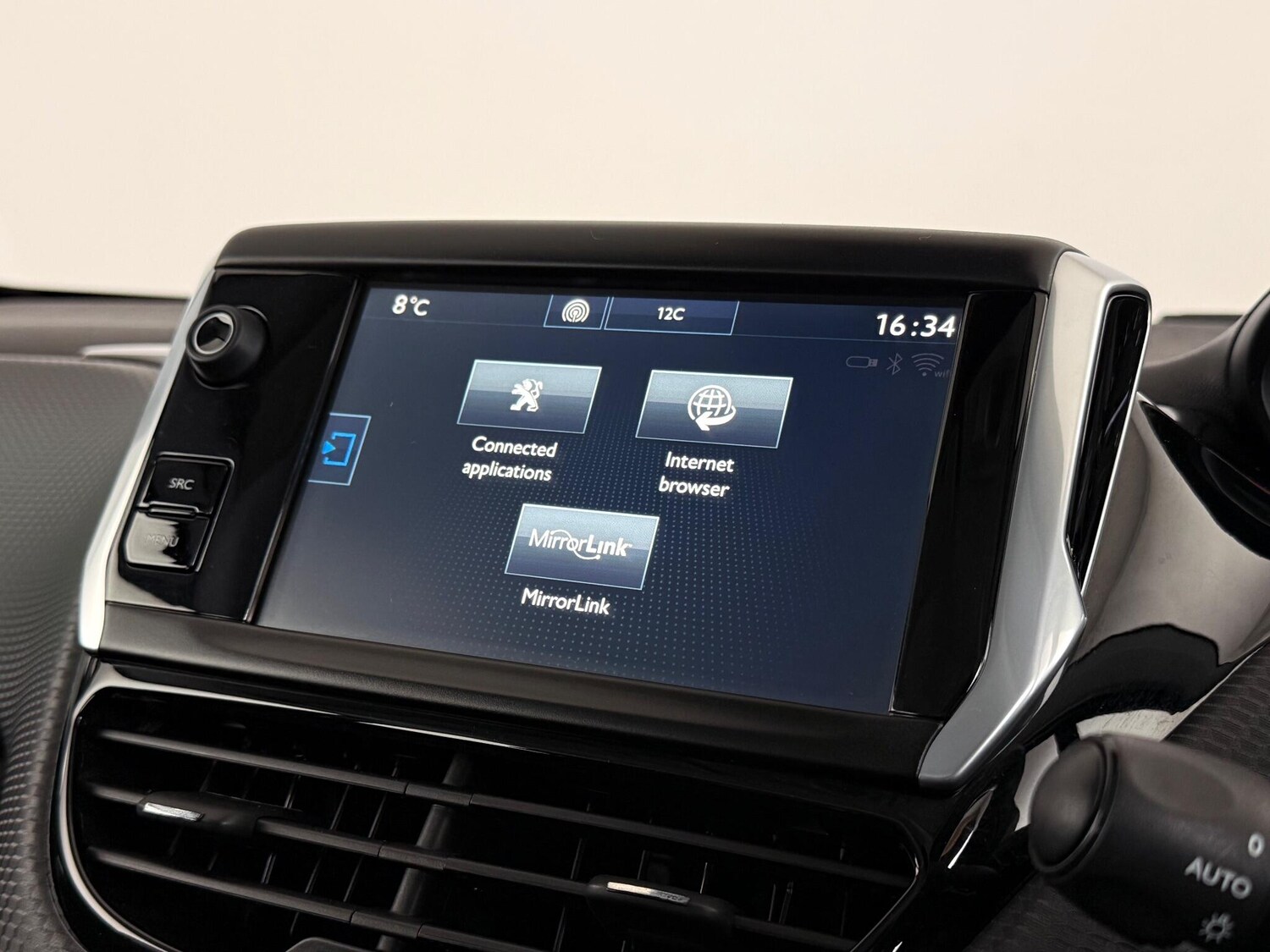 Used Peugeot 208 2015 for sale - 77337401: Photo 25