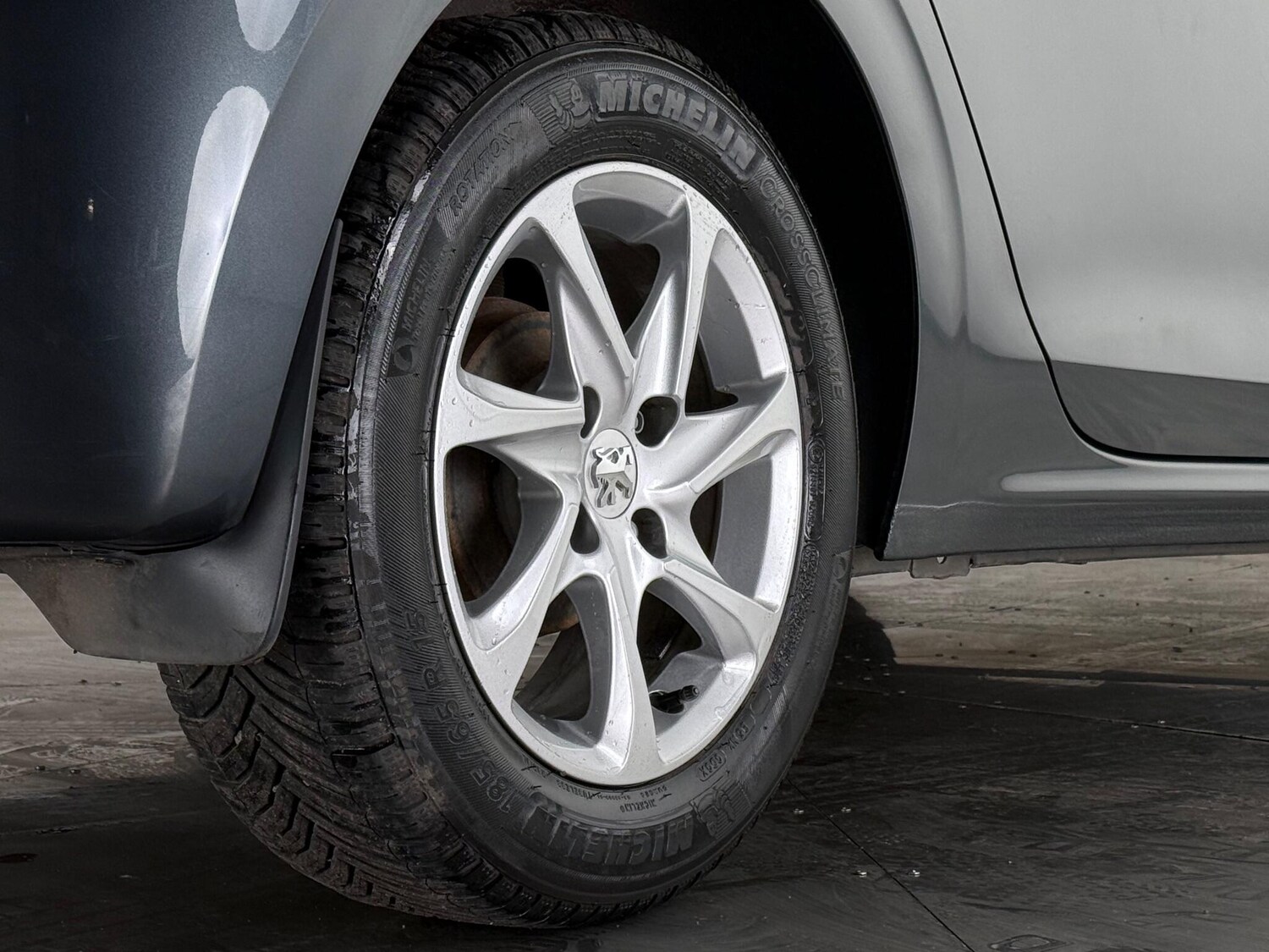 Used Peugeot 208 2015 for sale - 77337401: Photo 9