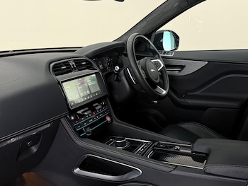 Used Jaguar F-Pace 2020 for sale - 79570401: Photo