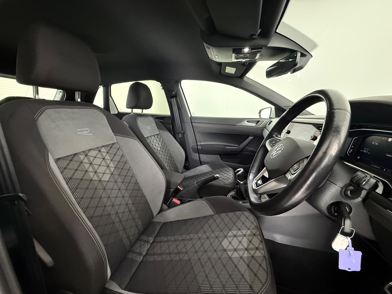 Used Volkswagen Polo 2023 for sale - 77244077: Photo 11