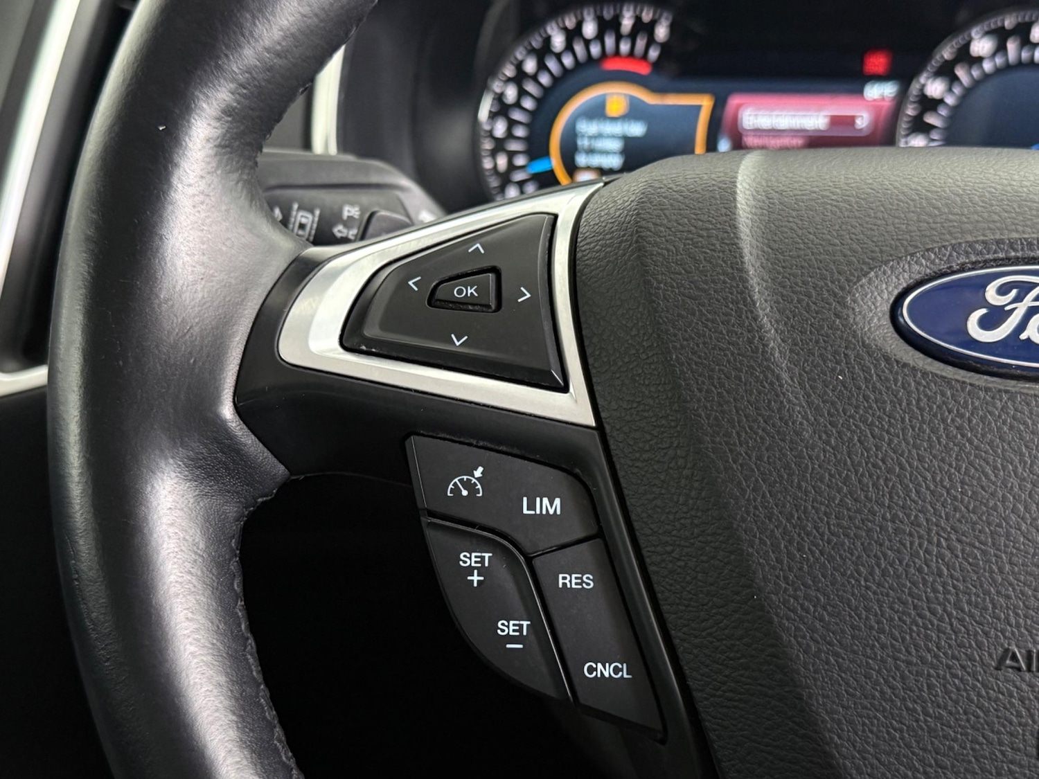 Used Ford S-Max 2017 for sale - 77182416: Photo 18