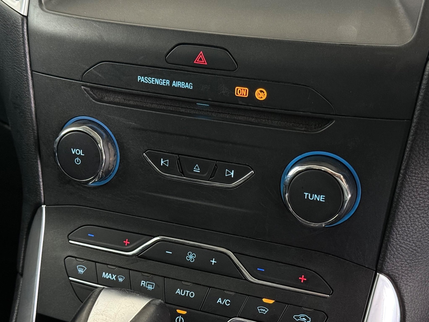 Used Ford S-Max 2017 for sale - 77182416: Photo 32