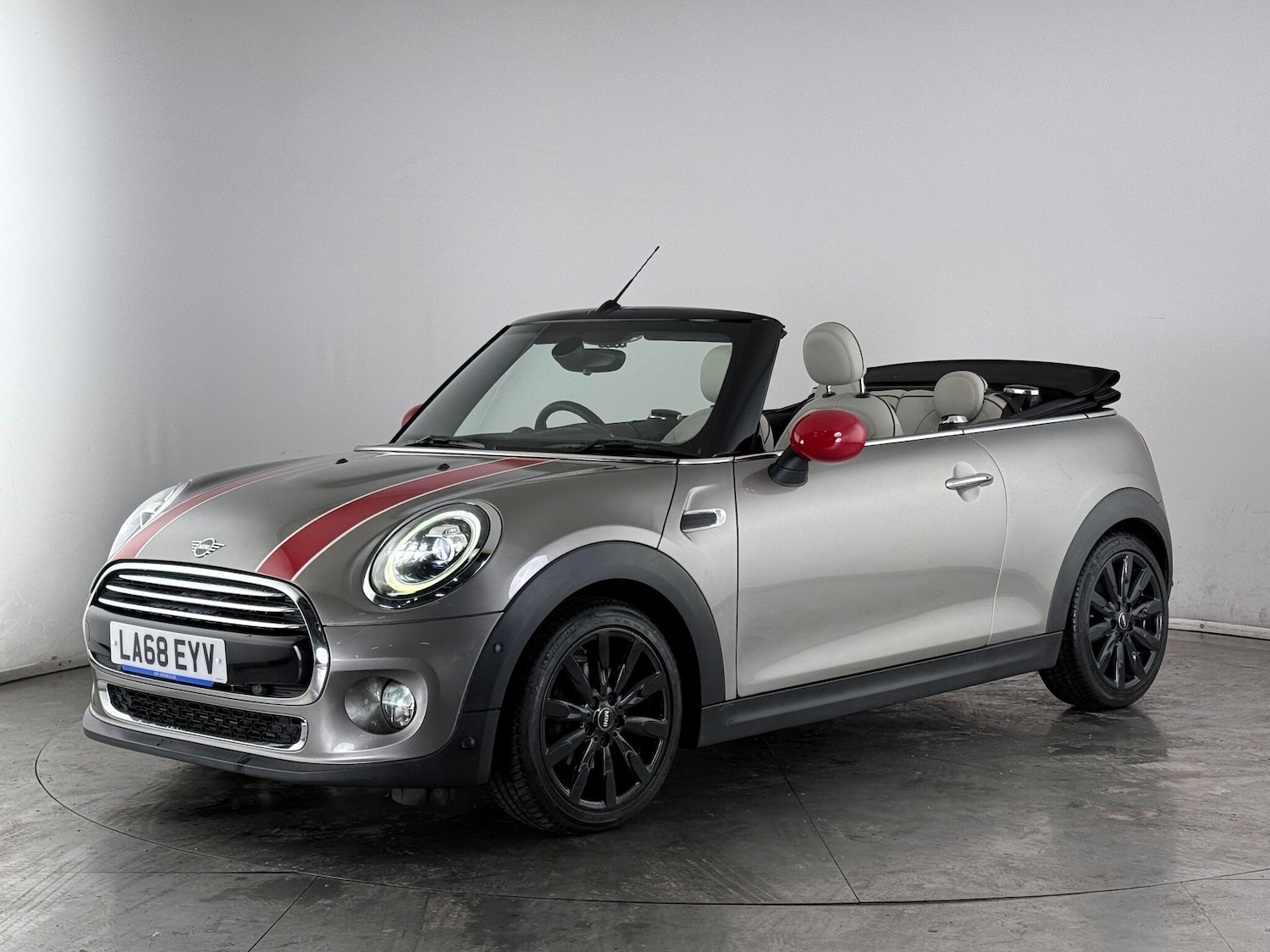 Used MINI Convertible 2019 for sale - 77221791: Photo 3