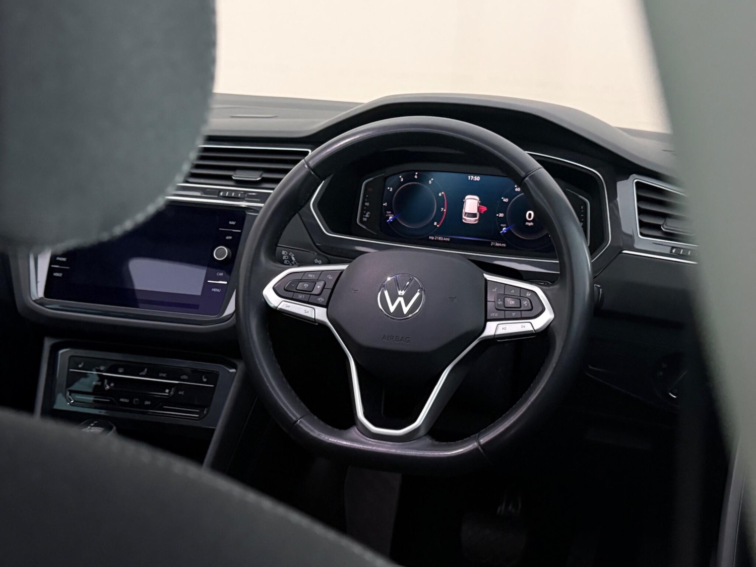 Used Volkswagen Tiguan 2023 for sale - 77626422: Photo 17