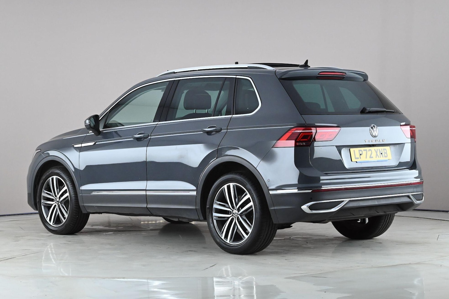 Used Volkswagen Tiguan 2023 for sale - 77626422: Photo 4