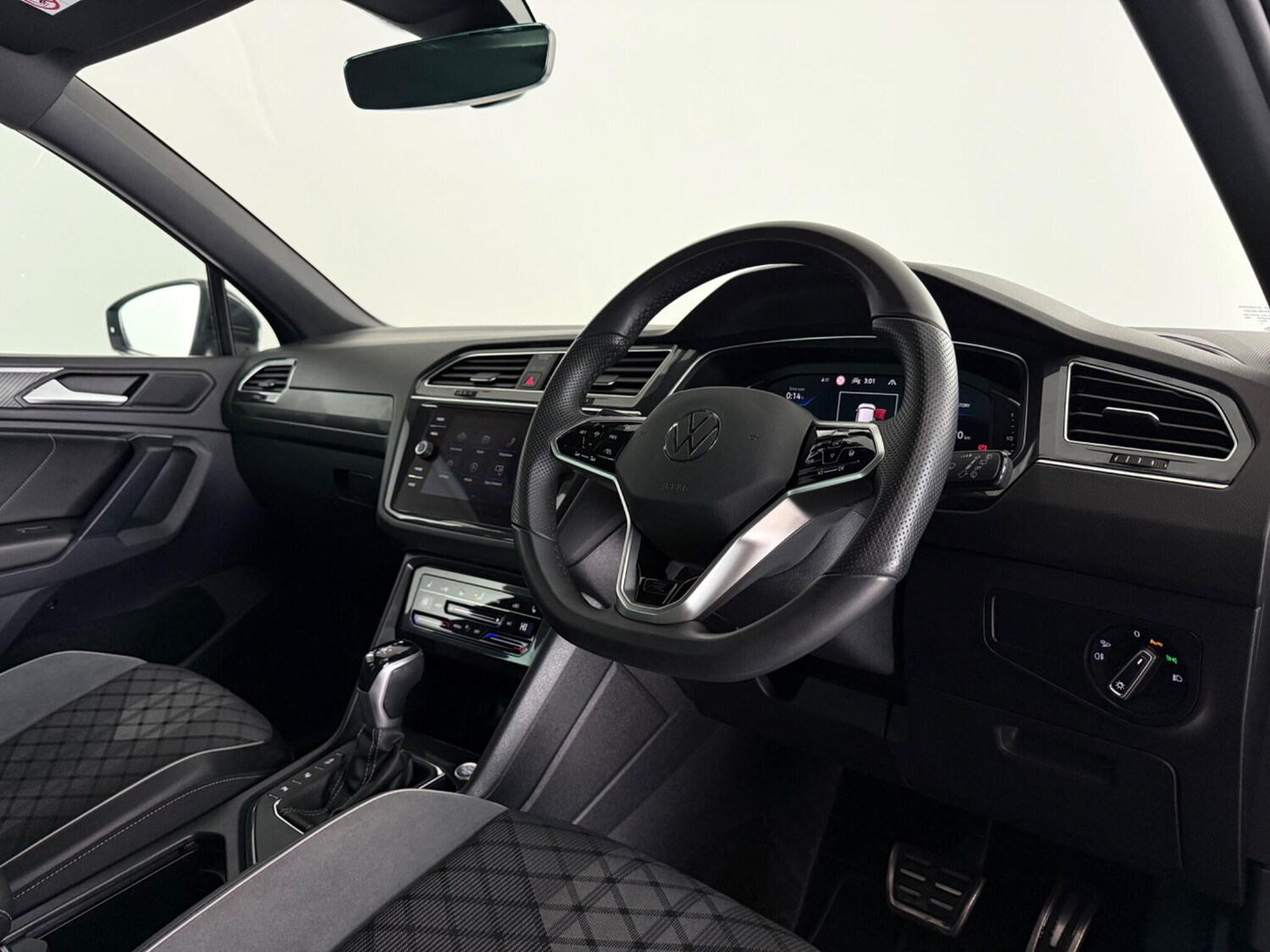 Used Volkswagen Tiguan 2021 for sale - 77744236: Photo 10