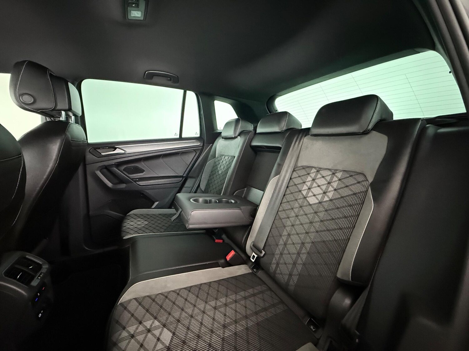 Used Volkswagen Tiguan 2021 for sale - 77744236: Photo 15