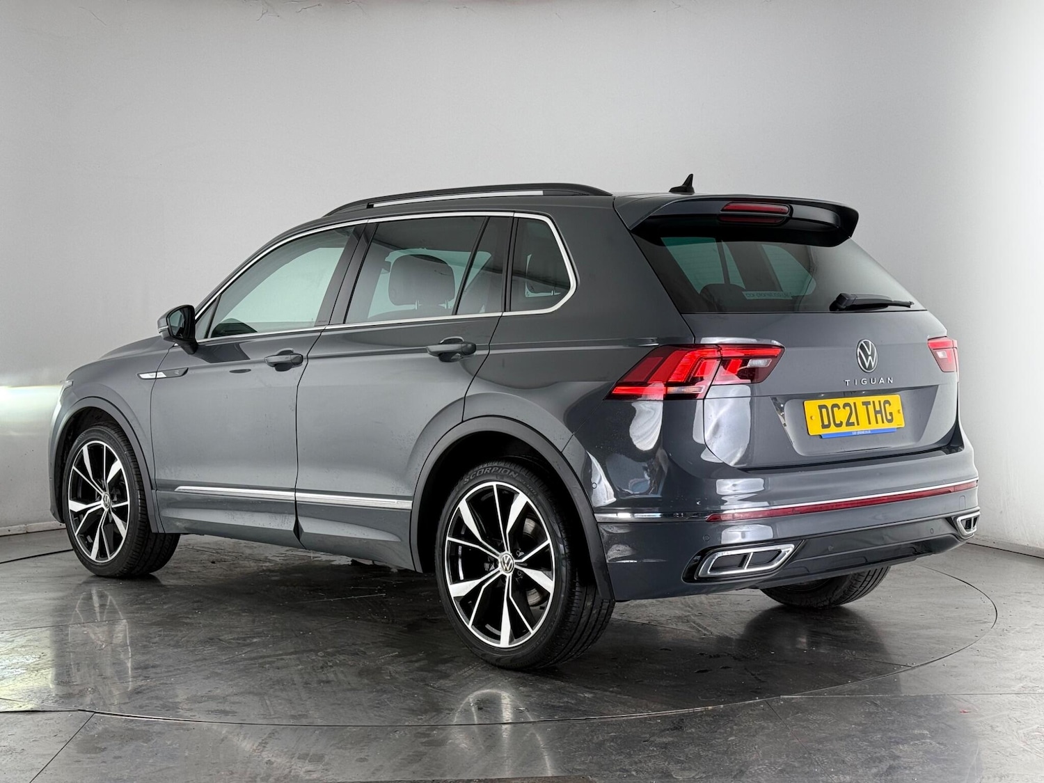 Used Volkswagen Tiguan 2021 for sale - 77744236: Photo 3