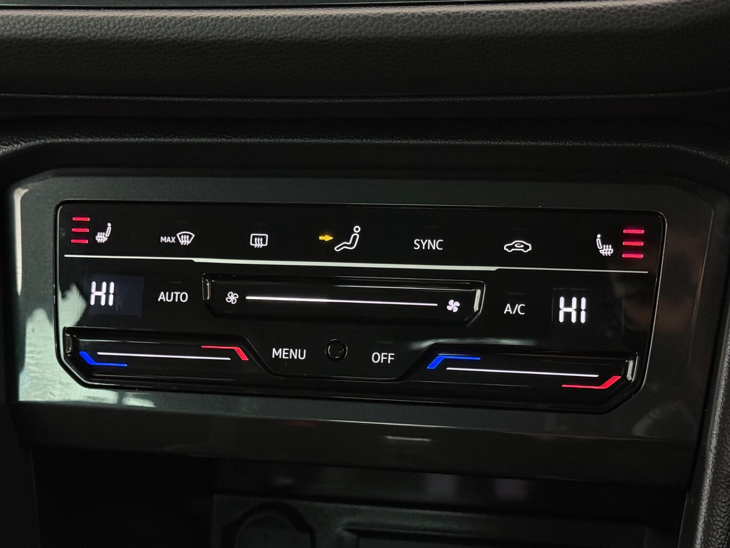 Used Volkswagen Tiguan 2021 for sale - 77744236: Photo 37