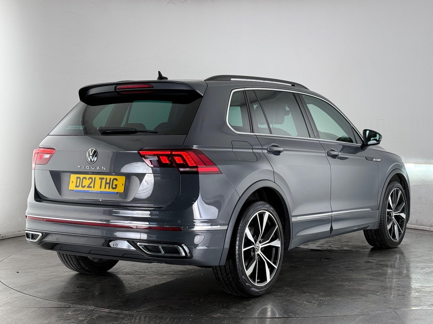 Used Volkswagen Tiguan 2021 for sale - 77744236: Photo 4