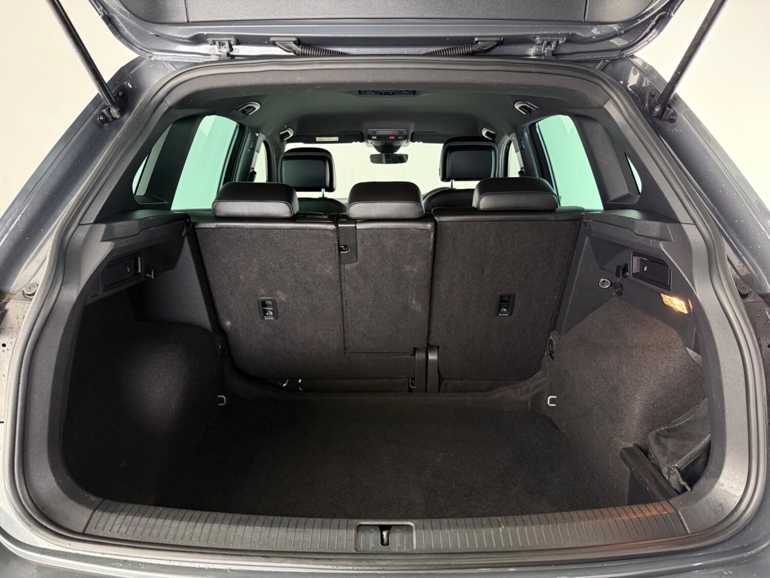 Used Volkswagen Tiguan 2021 for sale - 77744236: Photo 9