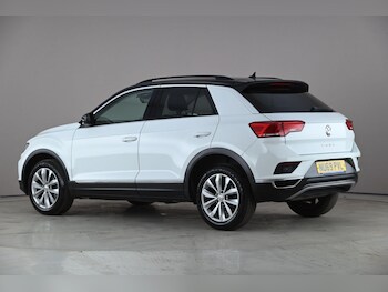 Used Volkswagen T-Roc 2019 for sale - 78171617: Photo