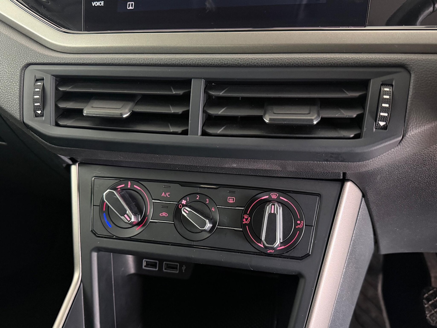 Used Volkswagen Polo 2020 for sale - 77182800: Photo 35