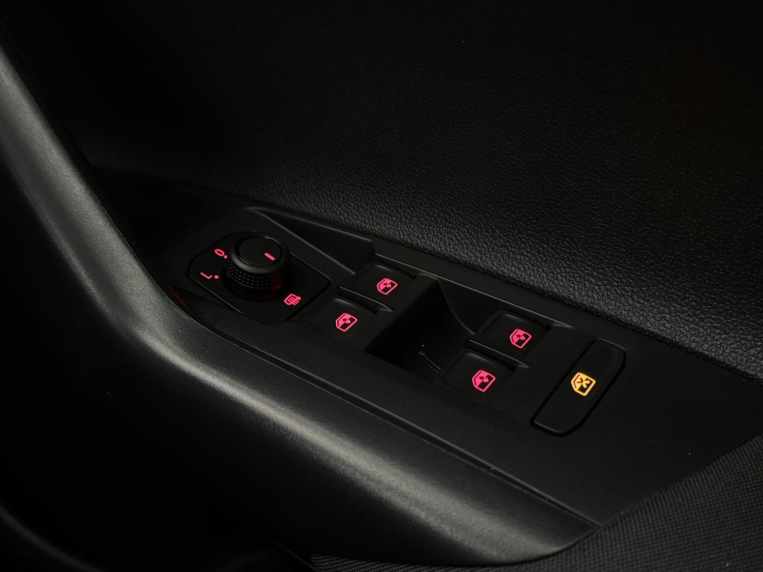 Used Volkswagen Polo 2020 for sale - 77182800: Photo 36