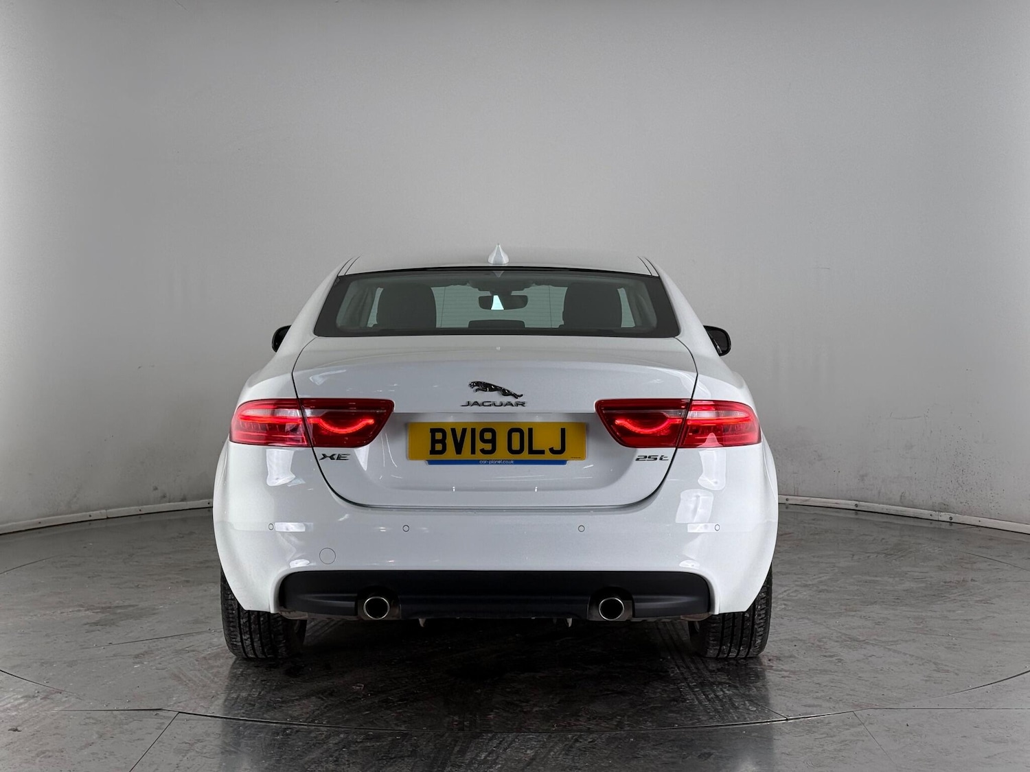 Used Jaguar XE 2019 for sale - 76467046: Photo 6