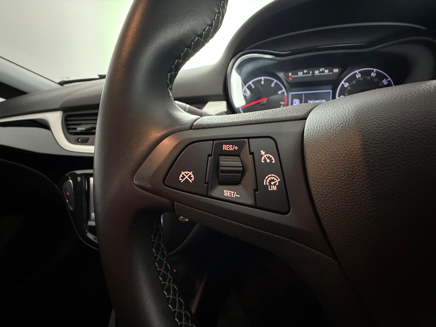 Used Vauxhall Corsa 2015 for sale - 77221942: Photo 11