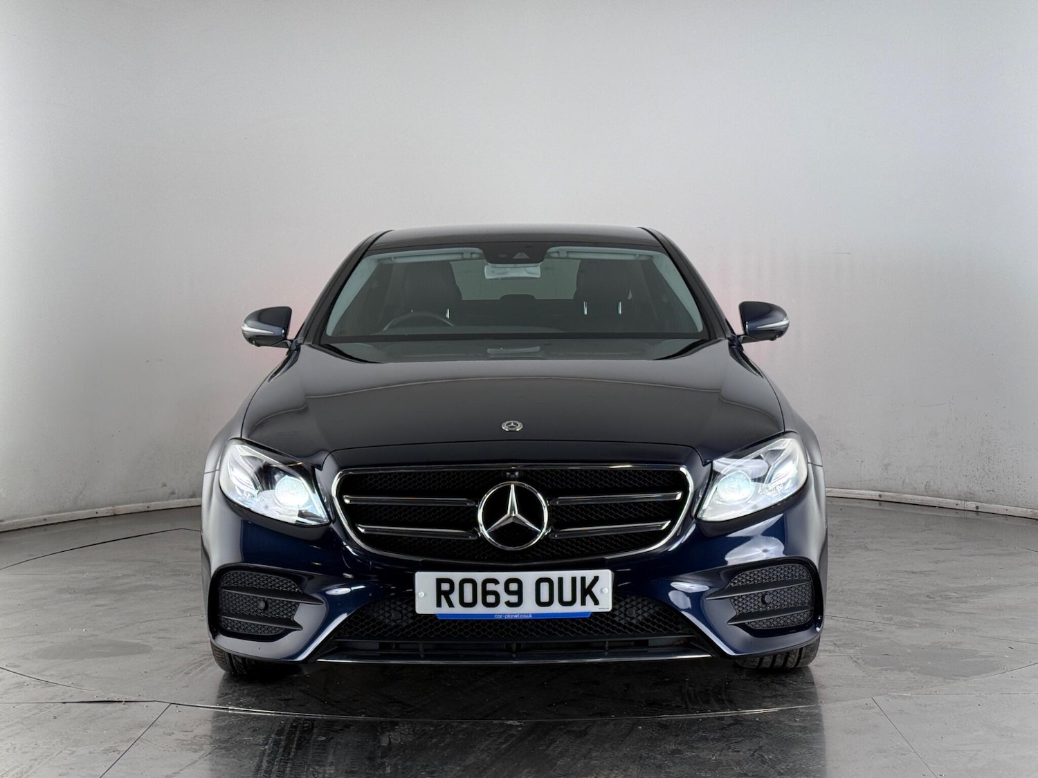 Used Mercedes-Benz E Class 2019 for sale - 77730840: Photo 2