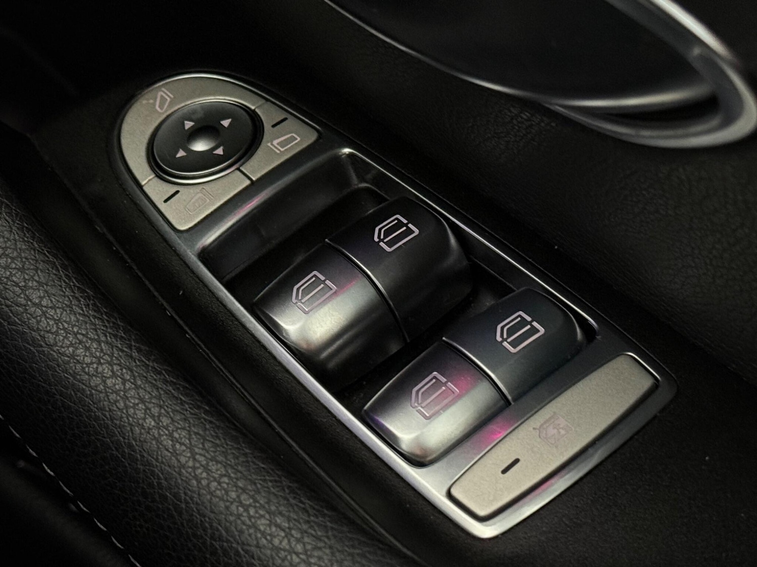 Used Mercedes-Benz E Class 2019 for sale - 77730840: Photo 31