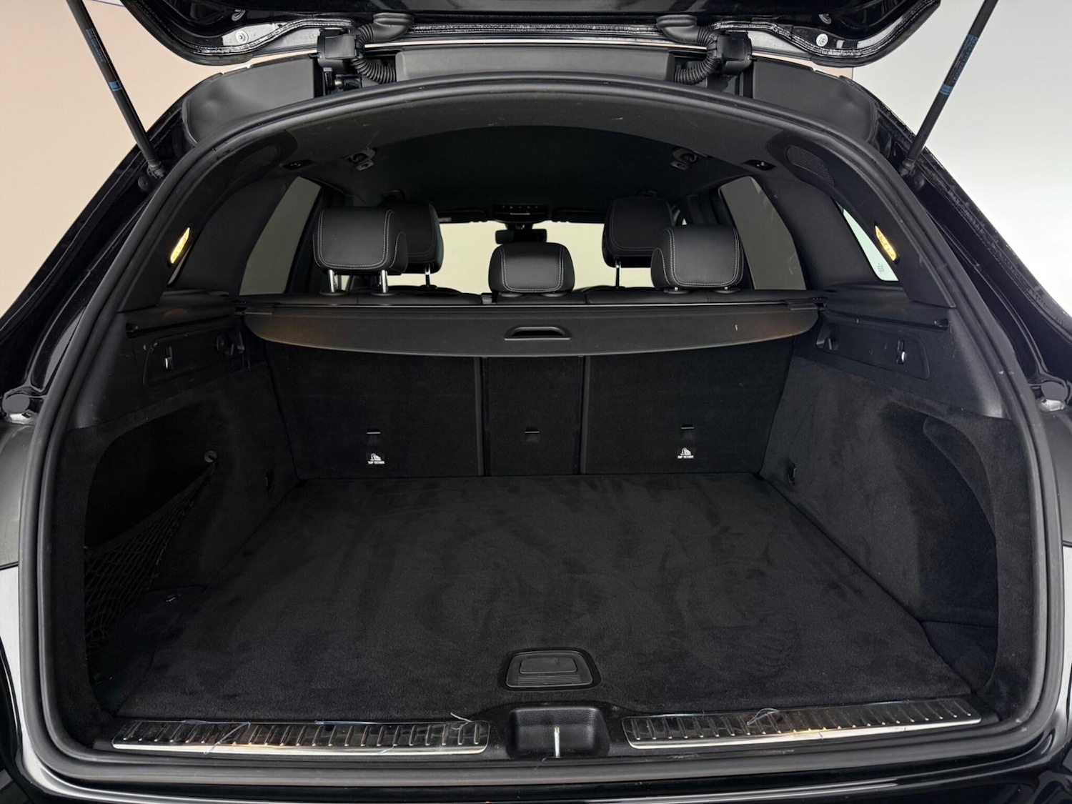 Used Mercedes-Benz GLC 2020 for sale - 78101528: Photo 10