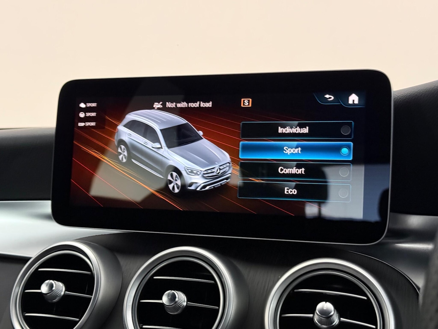 Used Mercedes-Benz GLC 2020 for sale - 78101528: Photo 30