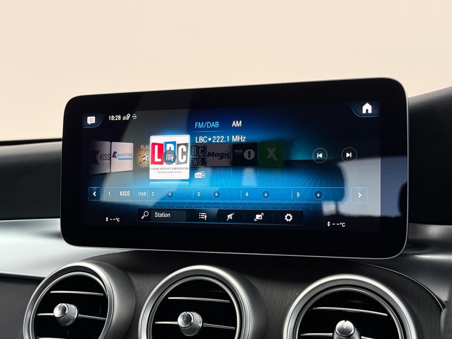 Used Mercedes-Benz GLC 2020 for sale - 78101528: Photo 31