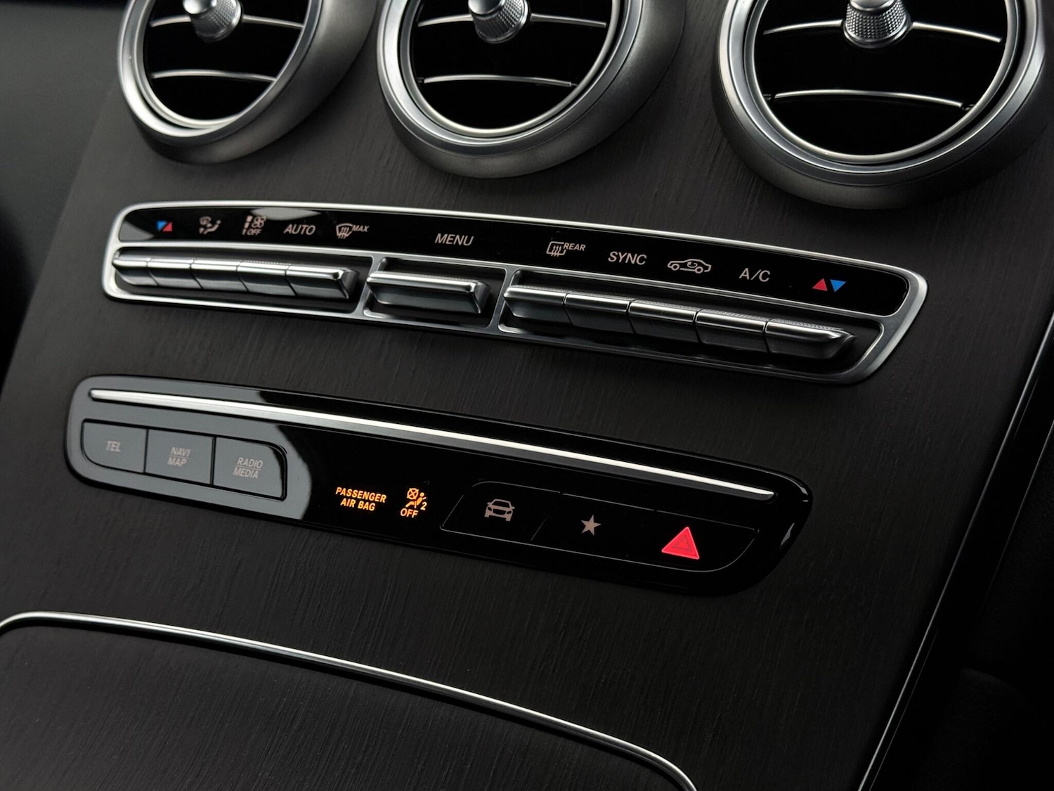 Used Mercedes-Benz GLC 2020 for sale - 78101528: Photo 35