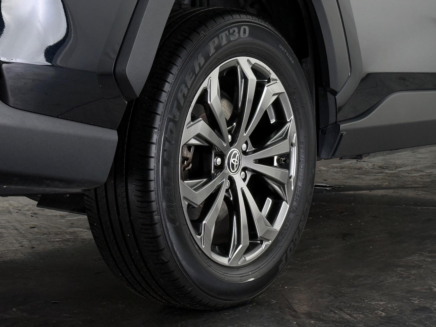 Used Toyota RAV4 2022 for sale - 77587452: Photo 10